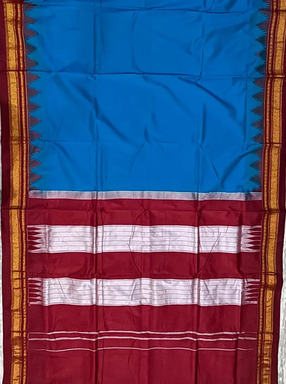 Electric Blue Gadwal Silk Saree with Maroon & White Pallu - pochampallysarees.com
