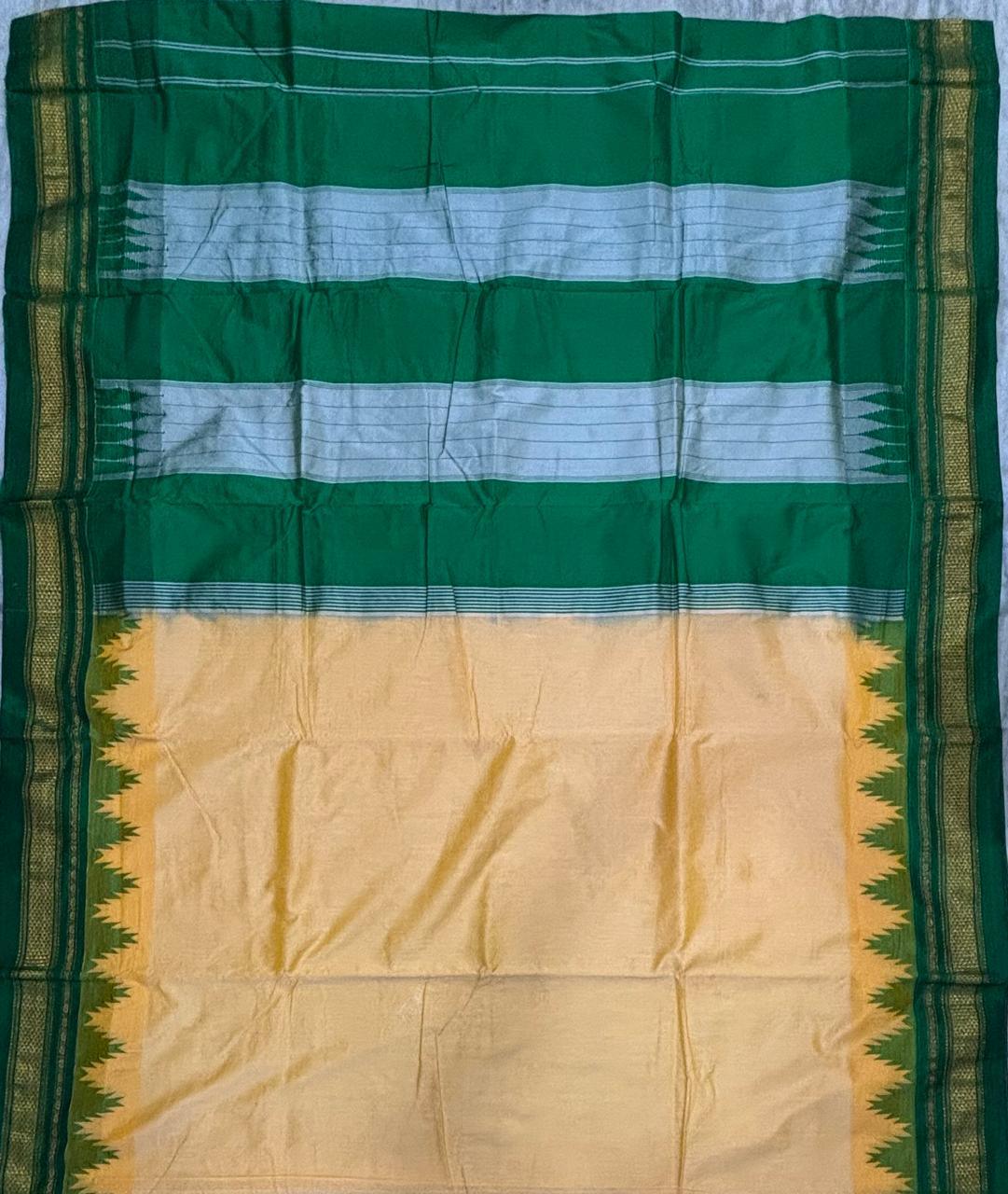 Cream and Emerald Green Gadwal Silk Saree with Temple Border - pochampallysarees.com