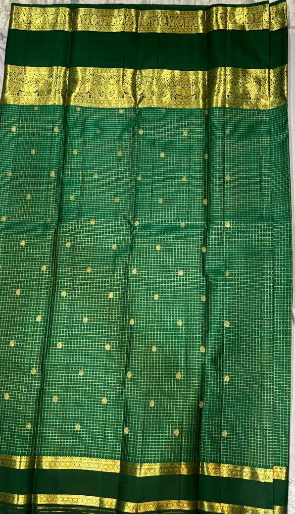 Authentic Green Kanchipuram Pattu Saree with Gold Zari Checks and Heavy Border - pochampallysarees.com