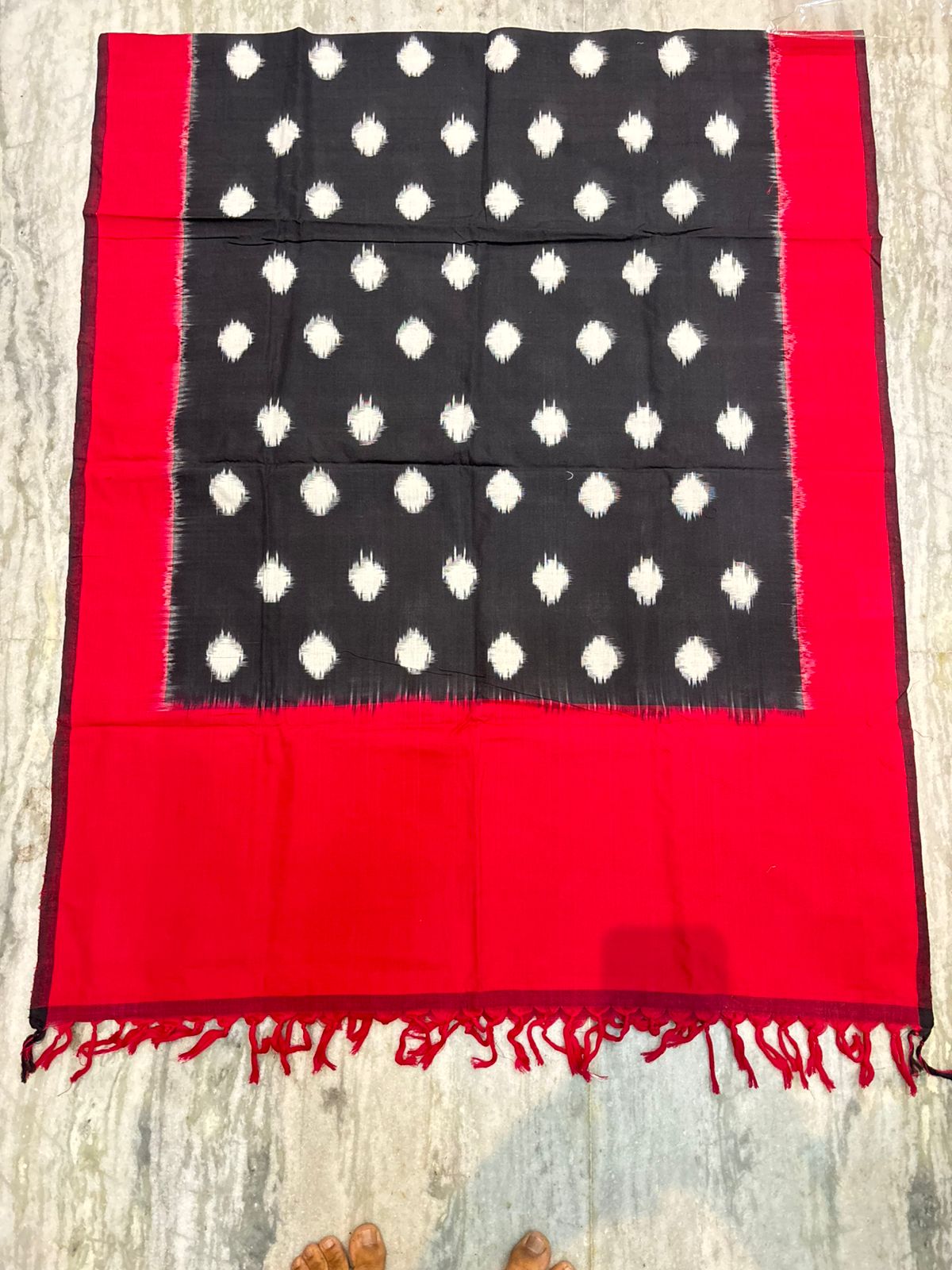 POCHAMPALLY DOUBLE IKKAT COTTON BLACK WITH RED COLOR DRESS MATERIAL -C62