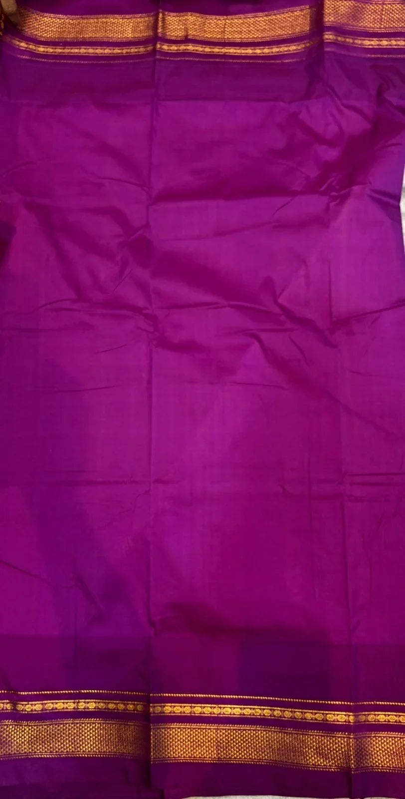 Radiant Yellow Gadwal Saree with Majestic Magenta-Purple Border - pochampallysarees.com