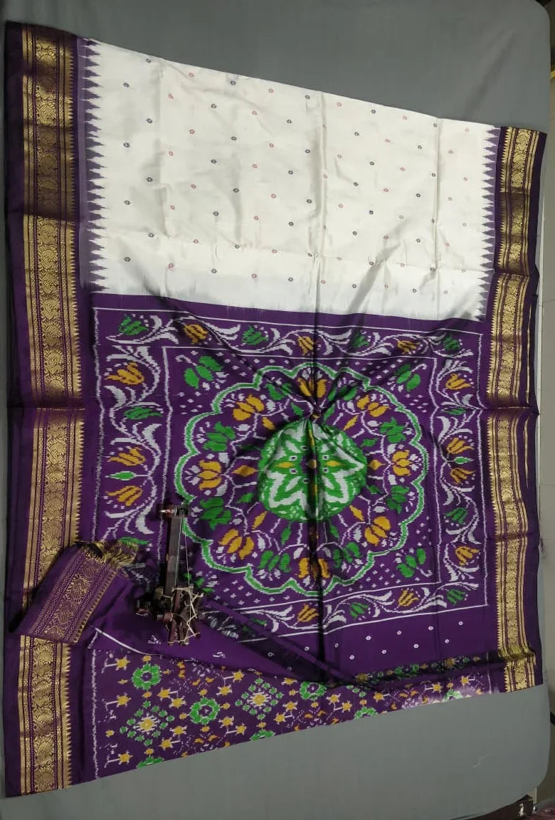 Exquisite Cream and Lavender Ikat Silk Saree with Zari Border - pochampallysarees.com