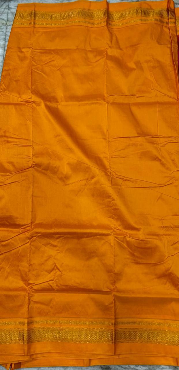 Deep Green Gadwal Silk Saree with Marigold Yellow Pallu - pochampallysarees.com
