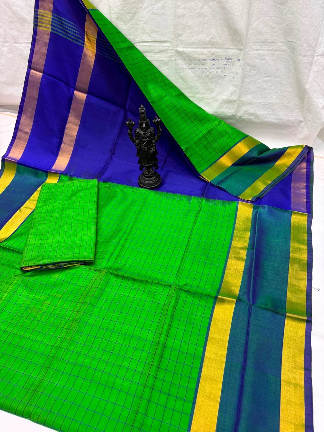 Deep Royal Blue & Parrot Green Checkered Uppada Pattu Saree - pochampallysarees.com