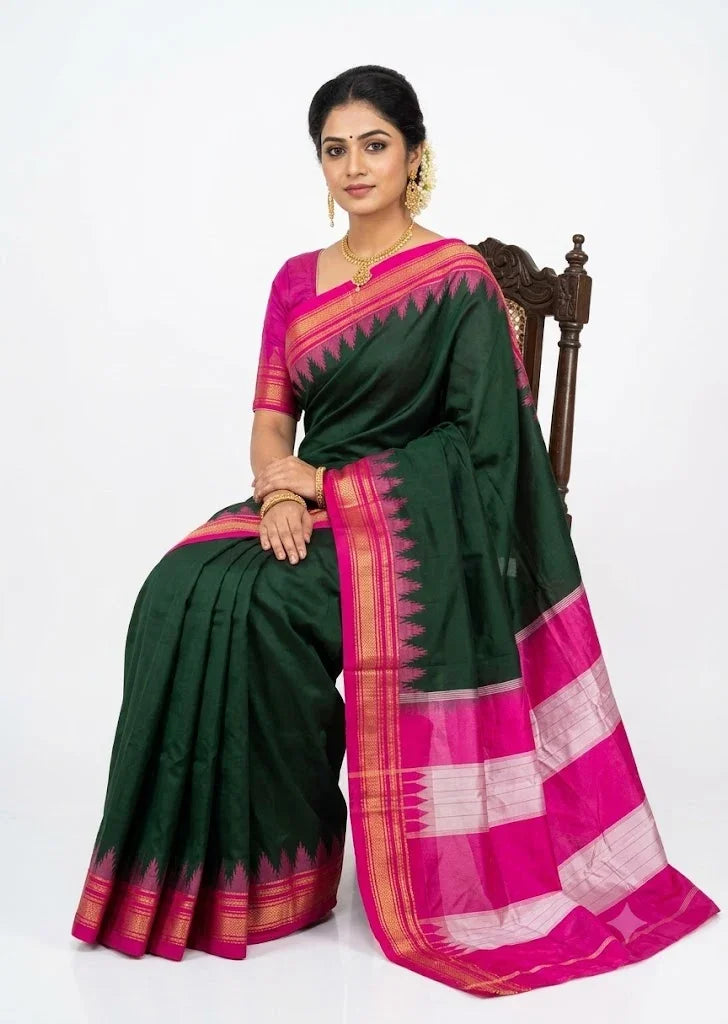 Forest Green Checkered Gadwal Silk Saree with Magenta Pink Pallu - pochampallysarees.com