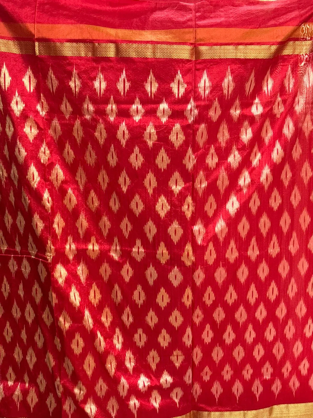 Authentic Pure Ikat Silk Saree in Pink & Red | Traditional Handloom - pochampallysarees.com