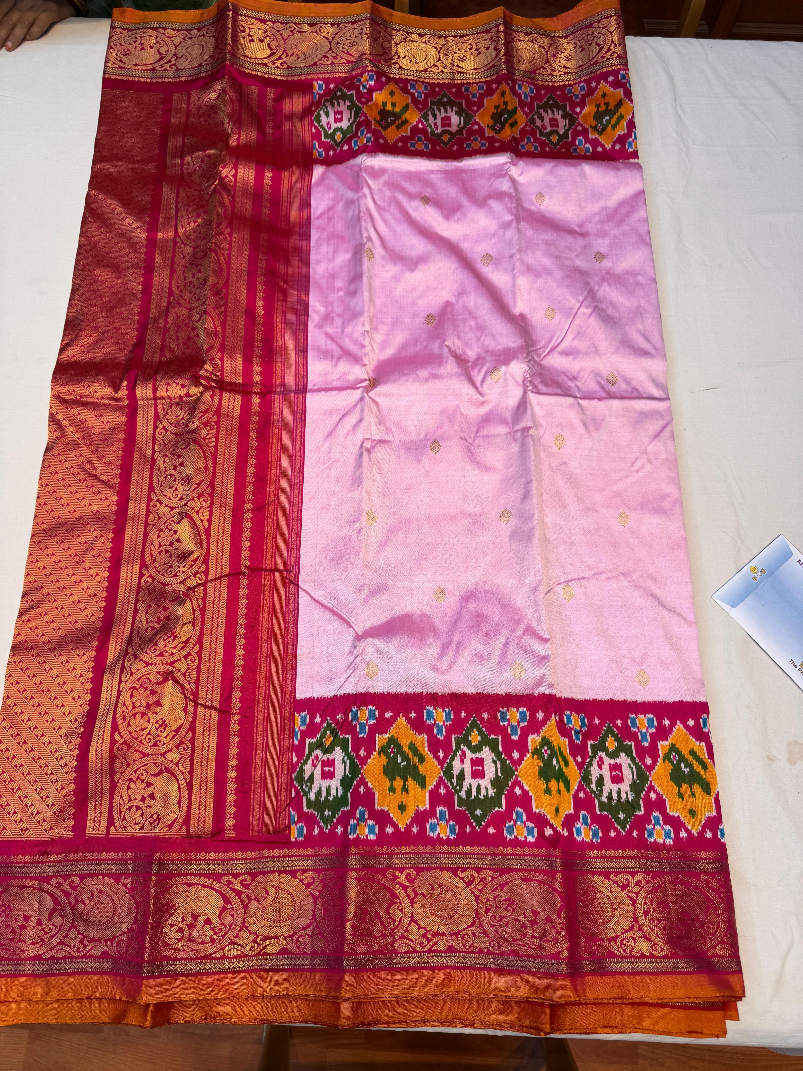 Pure Pochampally Ikat Kanchi Silk Saree – Lavender & Pink with Rich Gold Zari Border | Traditional Handloom Wedding Saree - pochampallysarees.com