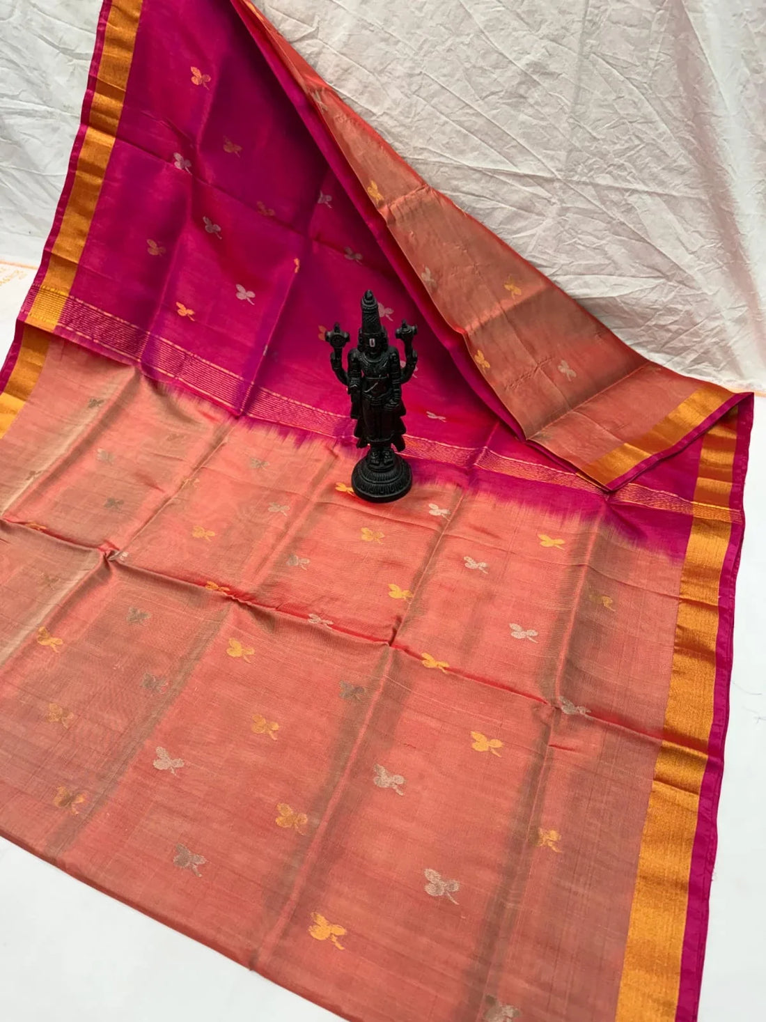 Dual-Tone Peach and Rani Pink Uppada Pattu Silk Saree with Zari Buttas - pochampallysarees.com