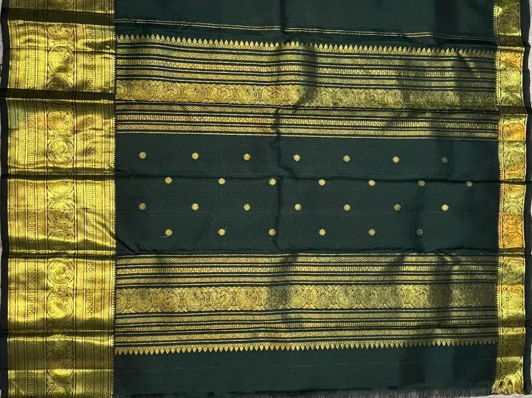 Authentic Dark Green Kanchipuram Pattu Saree - pochampallysarees.com