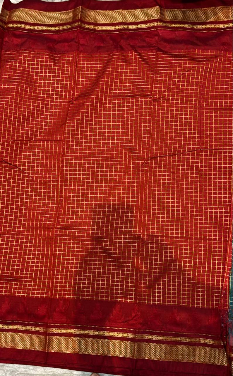 Teal Green Checkered Gadwal Silk Saree with Red Temple Border - pochampallysarees.com