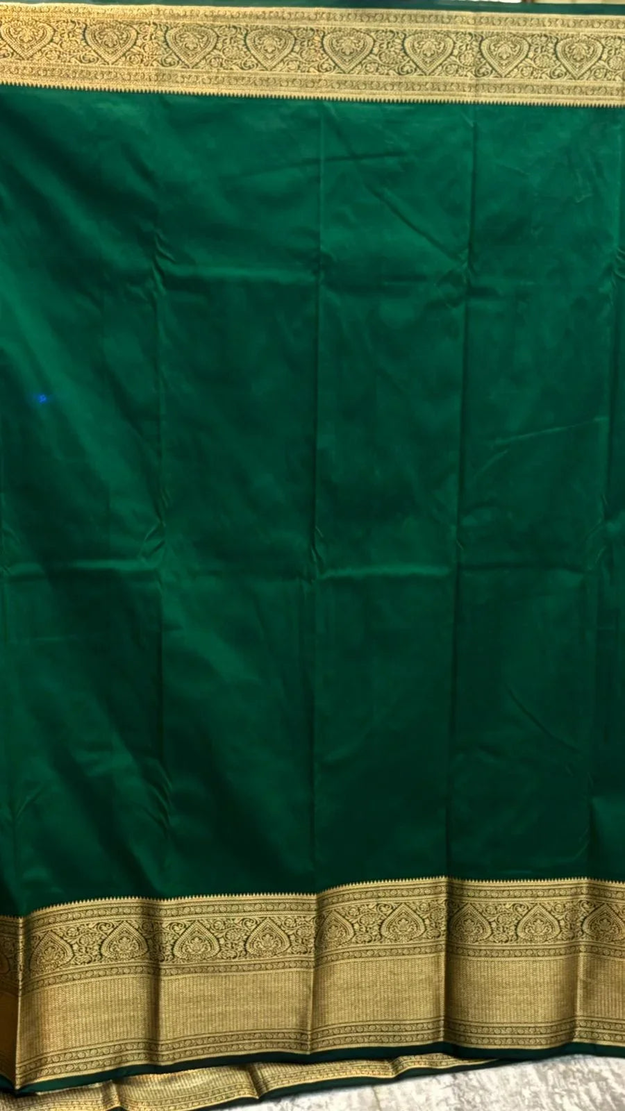 Authentic Emerald Green Dharmavaram Silk Saree with Heavy Gold Zari Borde - pochampallysarees.com