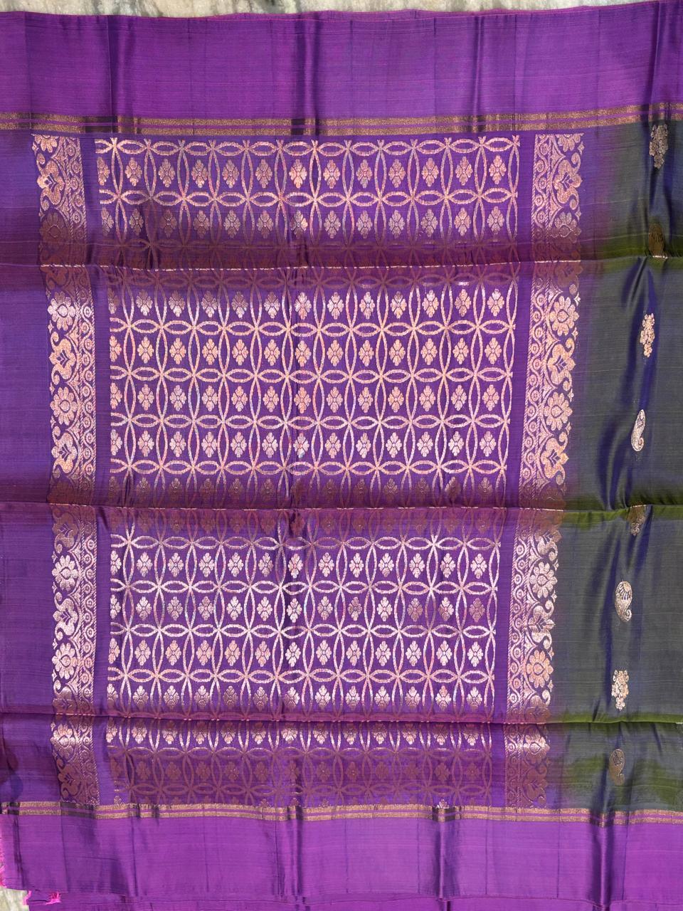 Elegant Dual-Tone Grey & Purple Pure Soft Silk Saree with Traditional Zari Pallu - pochampallysarees.com
