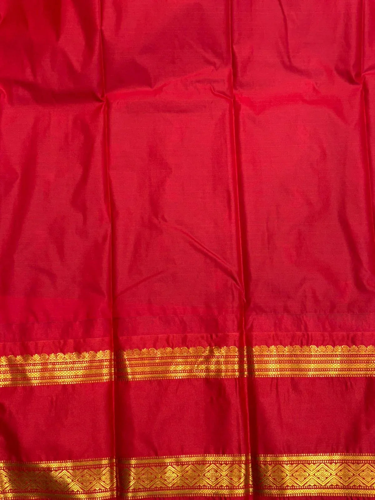 GADWAL SILK GREEN RED SARI - pochampallysarees.com
