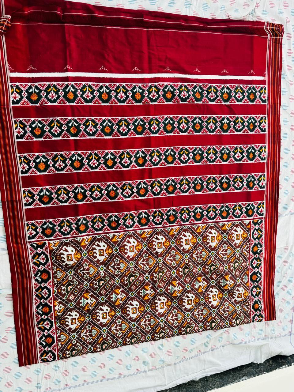 POCHAMPALLY DOUBLE IKKAT PATOLA SAREE - pochampallysarees.com