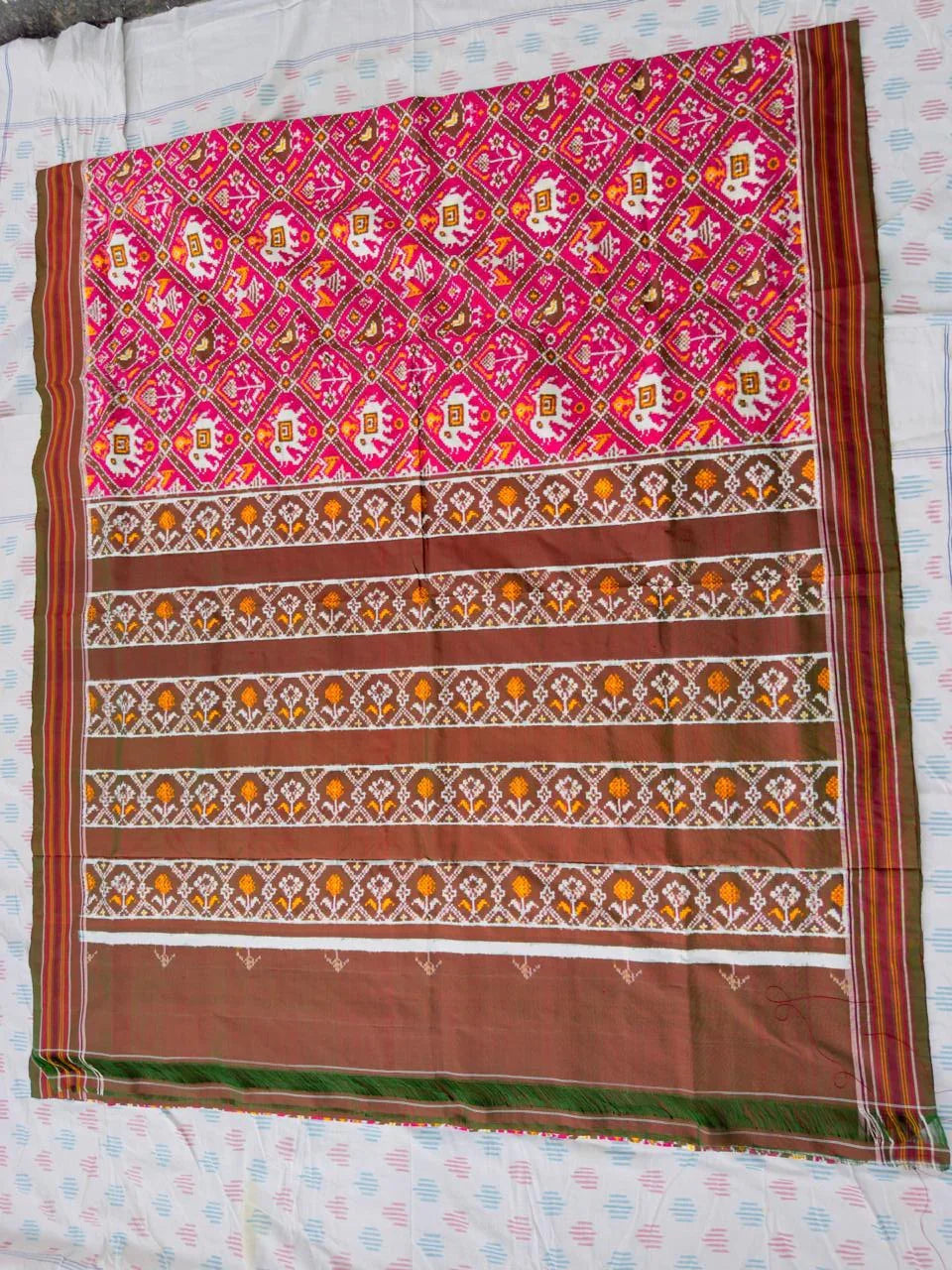POCHAMPALLY DOUBLE IKKAT PATOLA SAREE - pochampallysarees.com