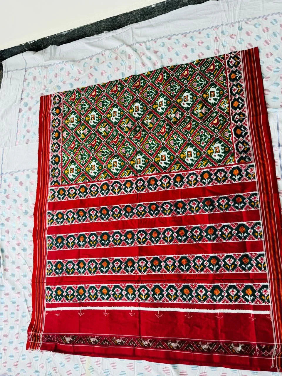 POCHAMPALLY DOUBLE IKKAT PATOLA SAREE - pochampallysarees.com
