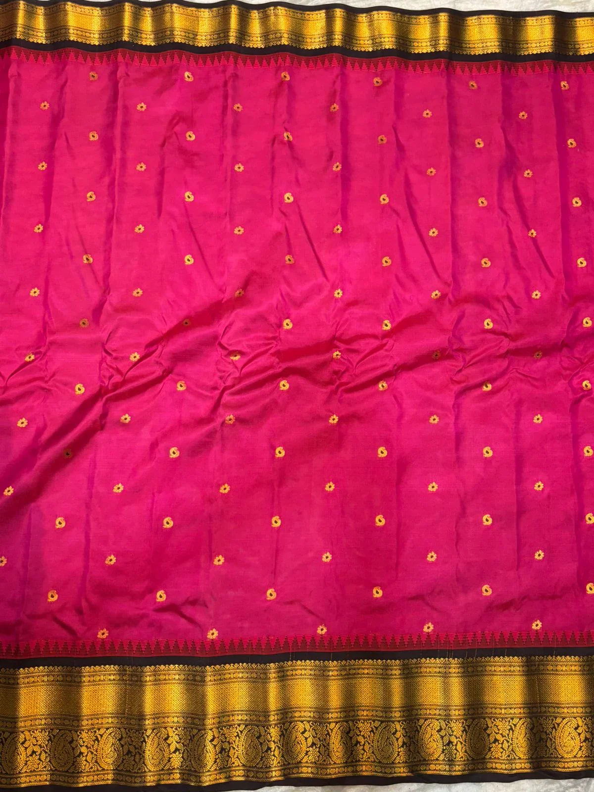 Authentic Pure Gadwal Silk Saree - Radiant Pink with Black & Gold Zari Border | Traditional Wedding & Festive Wear - pochampallysarees.com