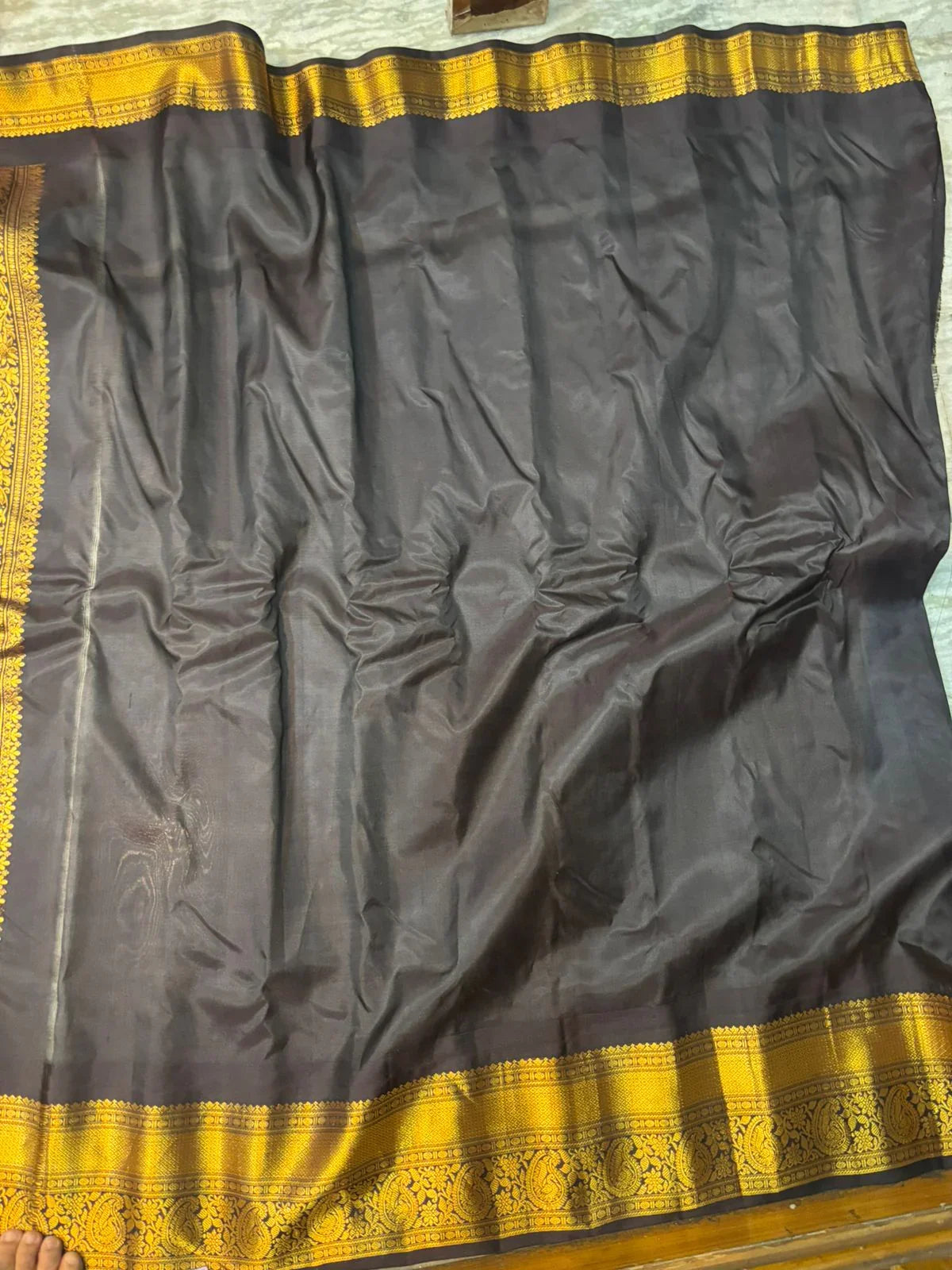 Authentic Pure Gadwal Silk Saree - Radiant Pink with Black & Gold Zari Border | Traditional Wedding & Festive Wear - pochampallysarees.com