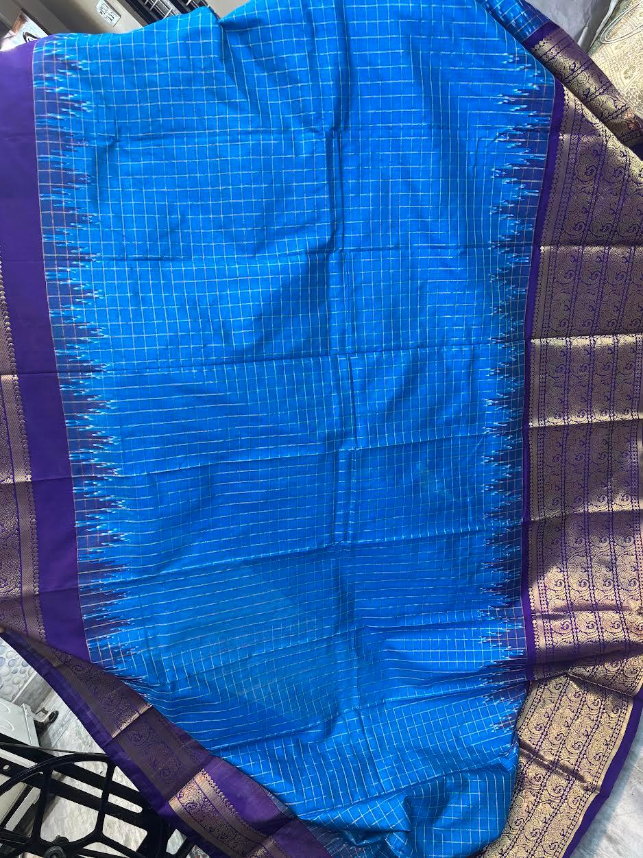 POCHAMPALLY IKKAT SILK MIDDLE BLUE ZARI CHECKS KANCHI BORDER LAVENDER PALLU AND BLOUSE SAME AS IKKAT DESIGN - pochampallysarees.com