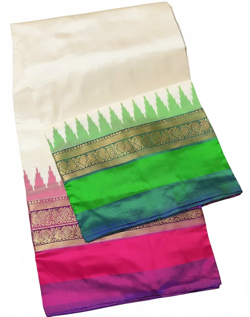 POCHAMPALLY IKKAT SILK MIDDLE CREAM ONE GANGA JAMUNA KANCHI BORDER PINK AND ONE BORDER GREEN PALLU AND BLOUSE SAME AS IKKAT DESIGN - pochampallysarees.com