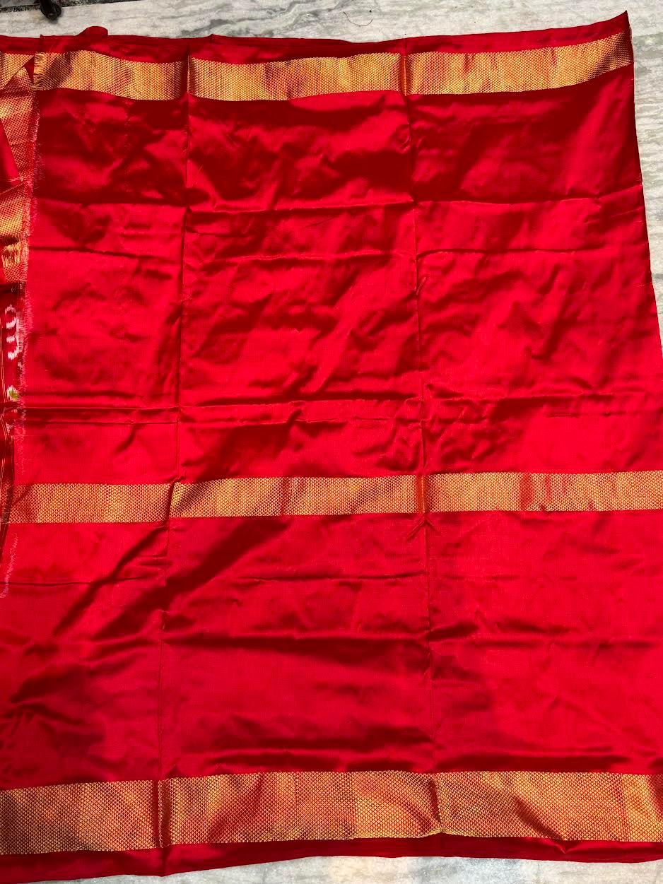 Traditional Cream & Red Ikkat Silk Saree with Black Elephant Motif Border | Pochampally Handloom - pochampallysarees.com