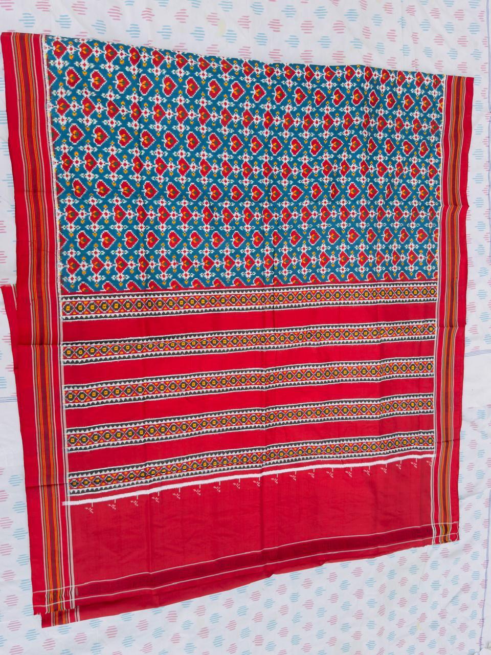 POCHAMPALLY DOUBLE IKKAT PATOLA SAREE - pochampallysarees.com