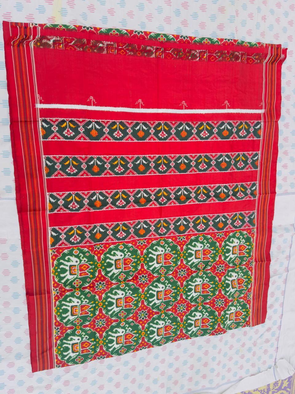 POCHAMPALLY DOUBLE IKKAT PATOLA SAREE - pochampallysarees.com