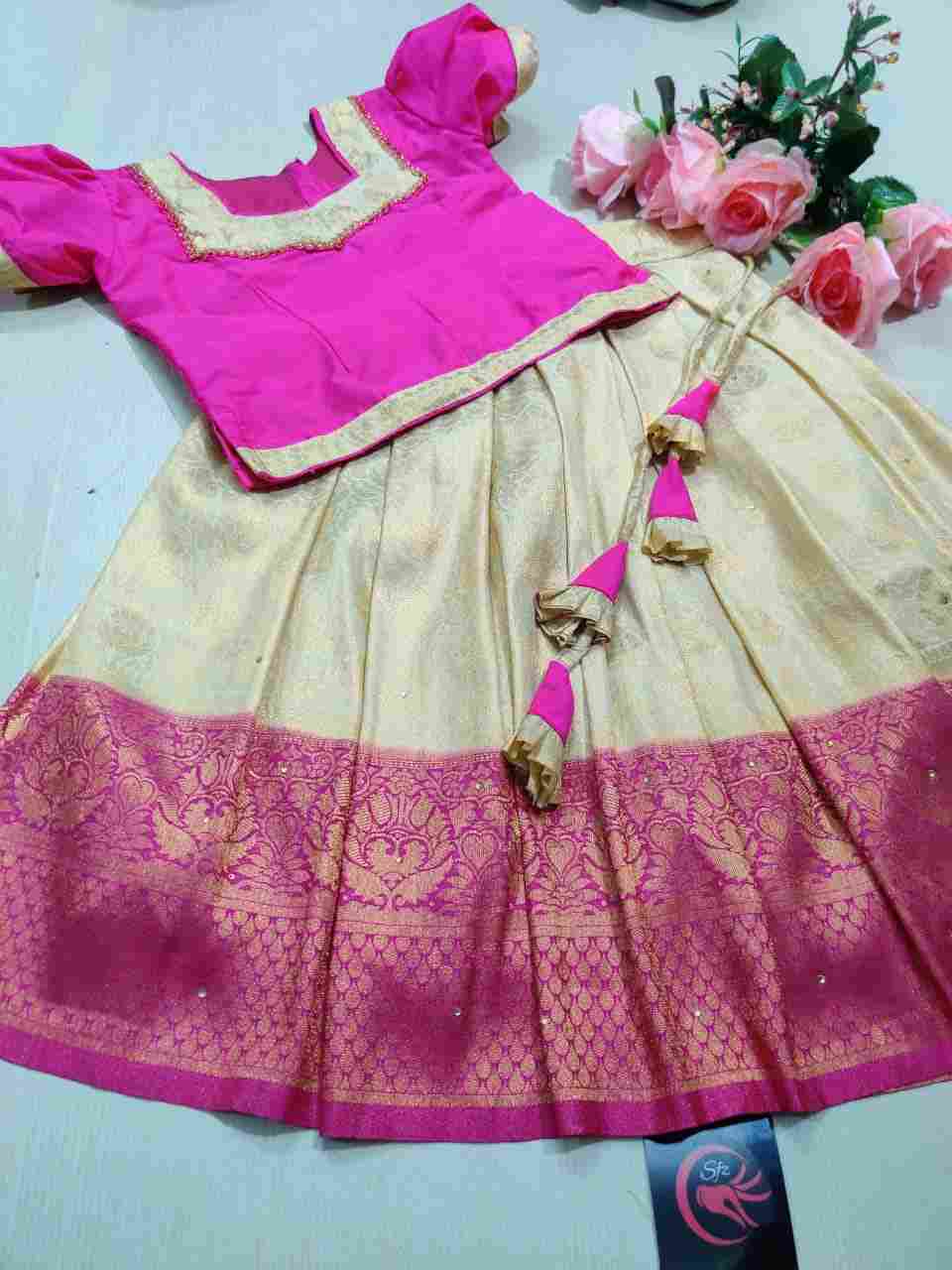KANCHIPURAM_SILK_SAREES - pochampallysarees.com