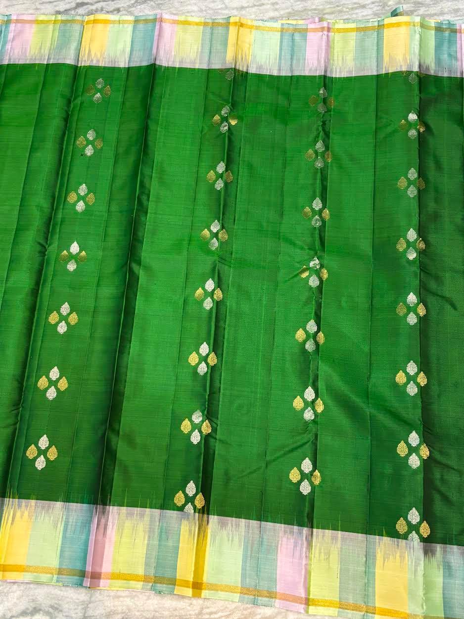 Kanchi Soft Silk Saree Green | Gold & Silver Buttas, Multi-Color Pastel Border & Rich Pink Zari Pallu | Festive Wear - pochampallysarees.com