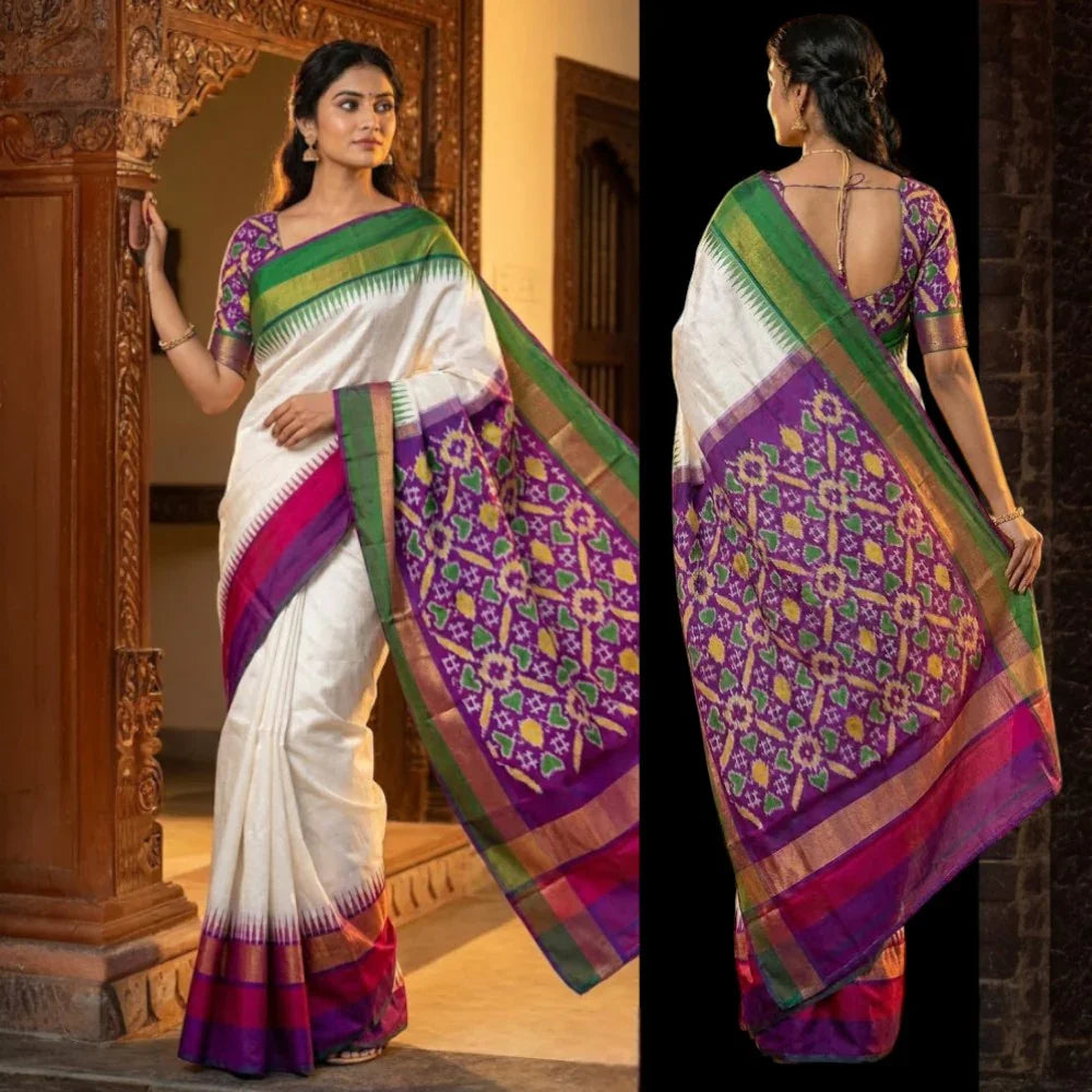 POCHAMPALLY IKKAT SILK MIDDLE CREAM ONE GANGA JAMUNA TISSUE BORDER PINK AND ONE BORDER GREEN PALLU AND BLOUSE SAME AS IKKAT DESIGN - pochampallysarees.com