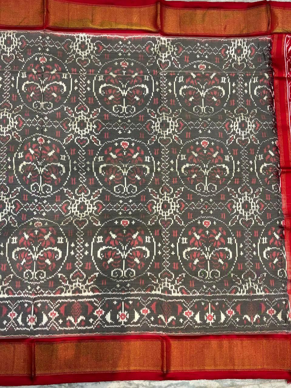 Pure Pochampally Ikkat Patola Silk Saree in Charcoal Grey & Red | Handloom Traditional Wedding Saree with Rich Zari Border & Pallu - pochampallysarees.com