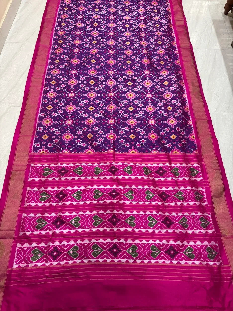 POCHAMPALLY IKKAT SILK PATOLA DEEP PURPLE & PINK SAREE | Handloom Double Ikat Pattu Saree with Zari Border | Traditional Wedding & Festive Wear - pochampallysarees.com