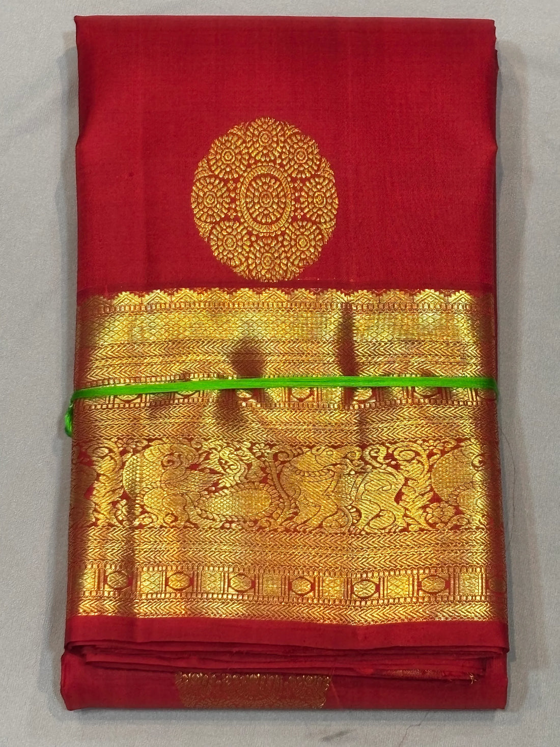 Bridal Red Pure Kanchipuram Pattu Saree with gold zari border| Silk Mark Certified - pochampallysarees.com