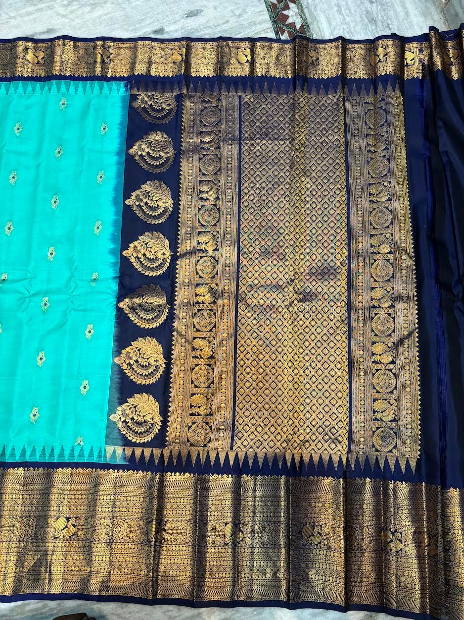 Pure Gadwal Silk Saree in Cyan & Navy Blue | Grand Gold Zari Kutu Border | Traditional Handloom Wedding Saree with Rich Contrast Pallu - pochampallysarees.com