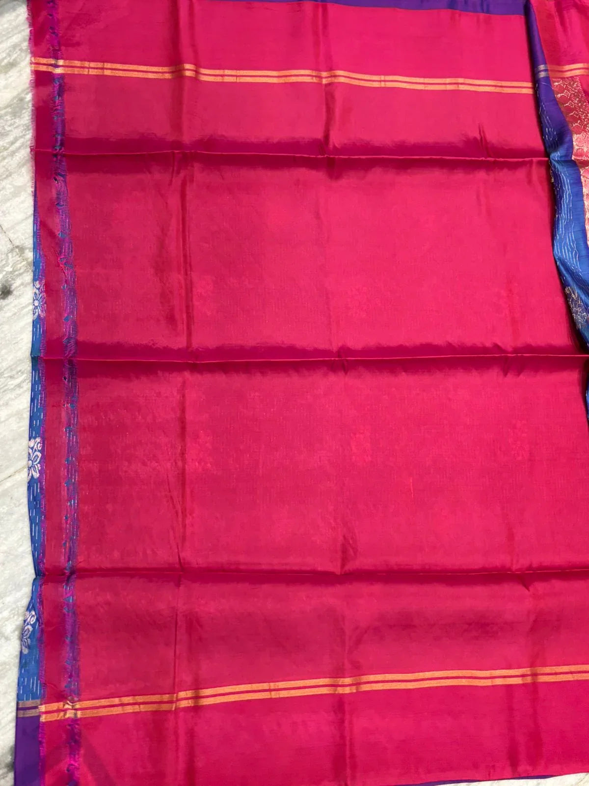 Premium Royal Blue Soft Silk Saree with Vibrant Magenta Pallu & Traditional Floral Motif Weave - pochampallysarees.com