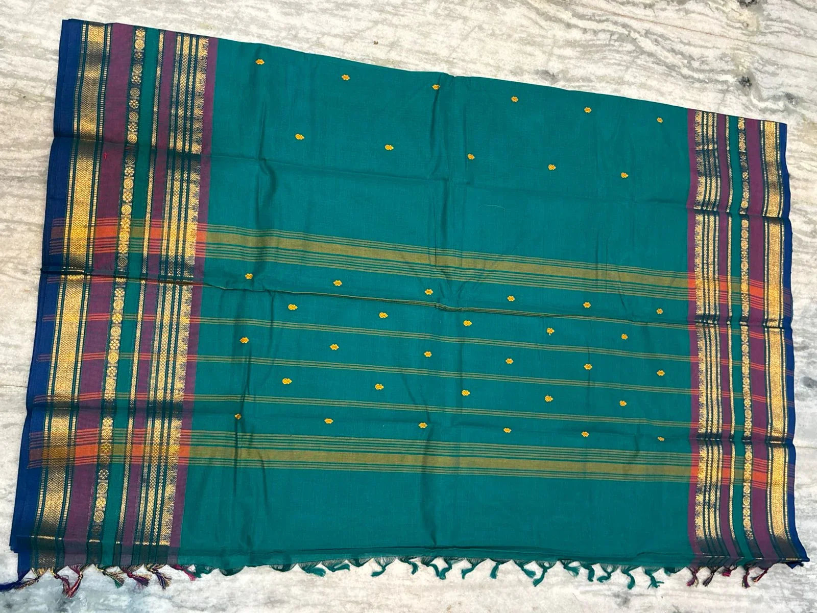 pure-narayanpet-cotton-butti-saree-teal-green - pochampallysarees.com