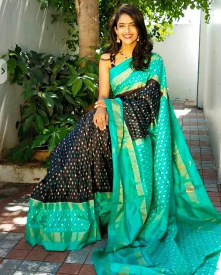 Designer Pochampally Black Seagreen - pochampallysarees.com