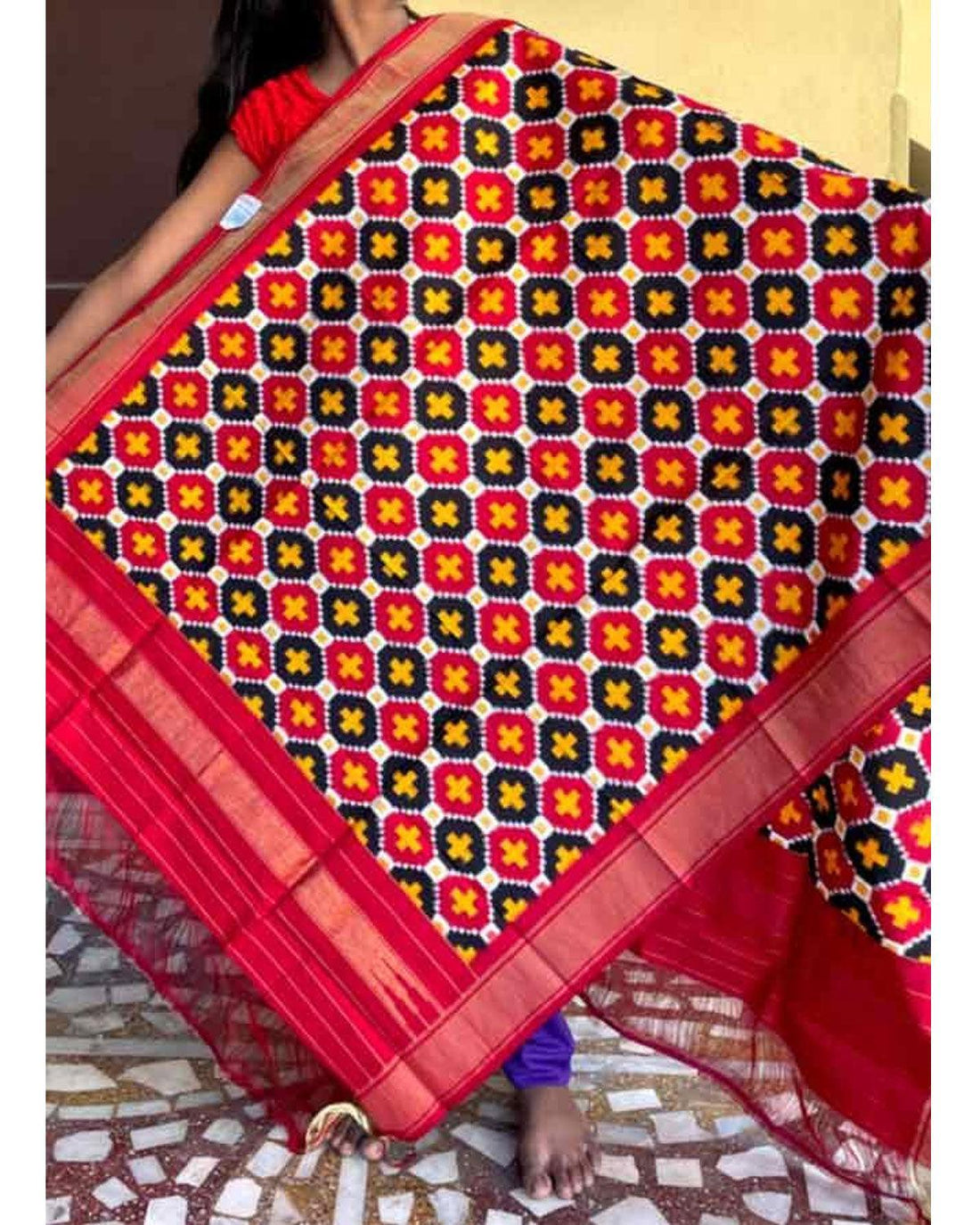 DOUBLE IKAT PATOLA SILK RED COLOR DUPATTA - pochampallysarees.com