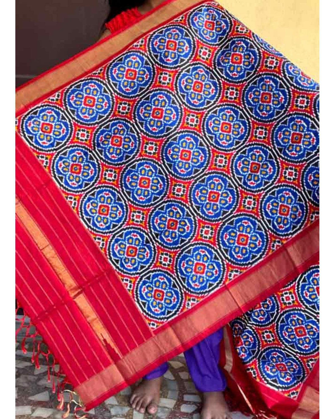DOUBLE IKAT SILK PATOLA ANANDA BLUE COLOR DUPATTA - pochampallysarees.com