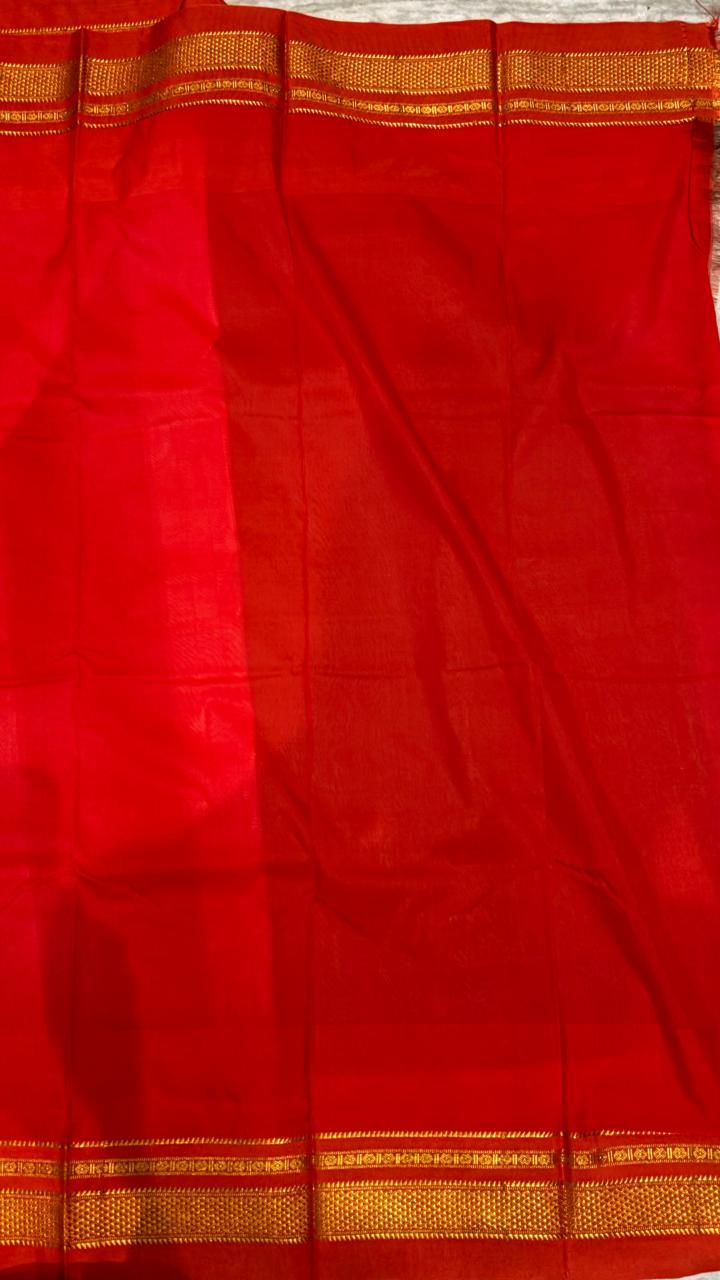 Green Checked Gadwal Silk Saree with Red Pallu & Temple Border - pochampallysarees.com