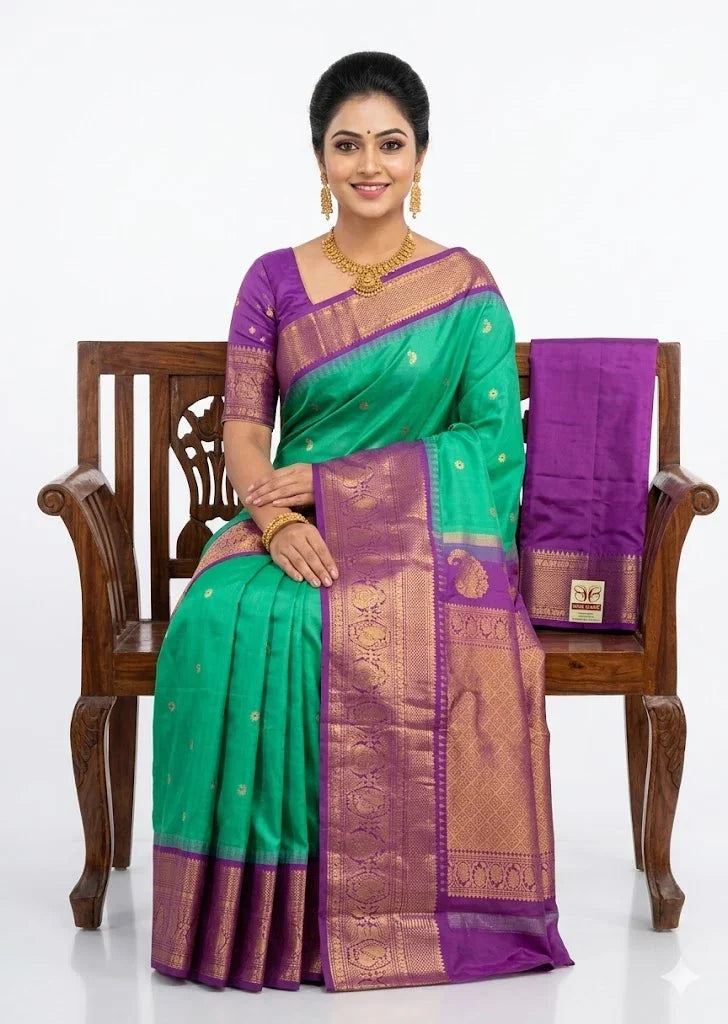 Pure Gadwal Silk Saree in Rama Green and Lavender with Pure Zari Border - pochampallysarees.com