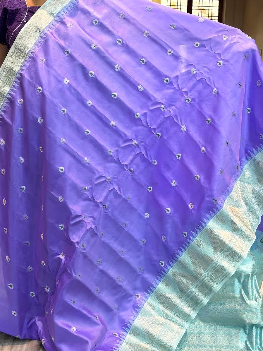 PURE GADWAL SILK BODY BUTTI PURPLE PALLU LIGHT BLUE BORDER AND BLOUSE LIGHT BLUE SAREE - pochampallysarees.com
