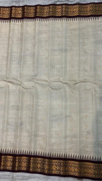 Pure Gadwal Silk Saree in Cream with Chocolate Brown Pallu & Blouse