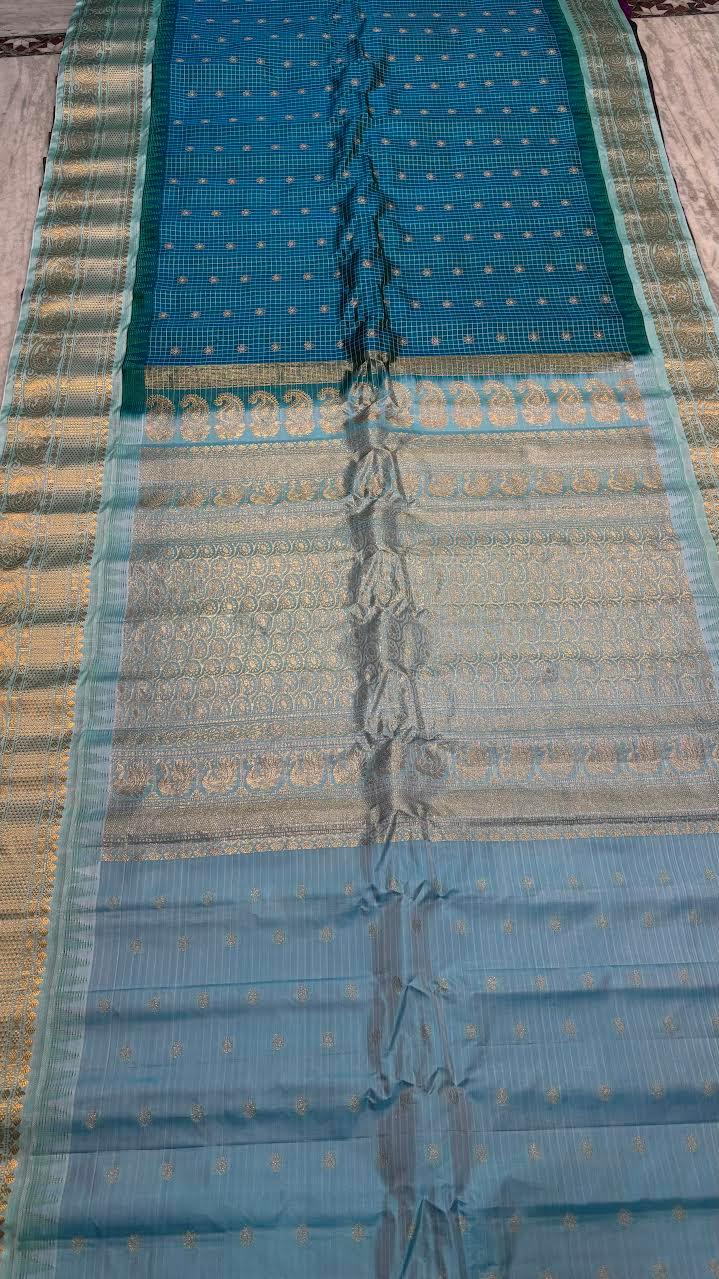 Gadwal Silk Sarees: Classic Royal Blue & Sea Green Checkered Handloom Classics - pochampallysarees.com