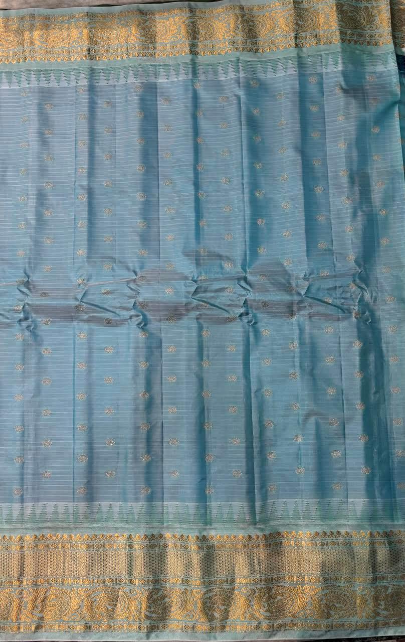 Gadwal Silk Sarees: Classic Royal Blue & Sea Green Checkered Handloom Classics - pochampallysarees.com