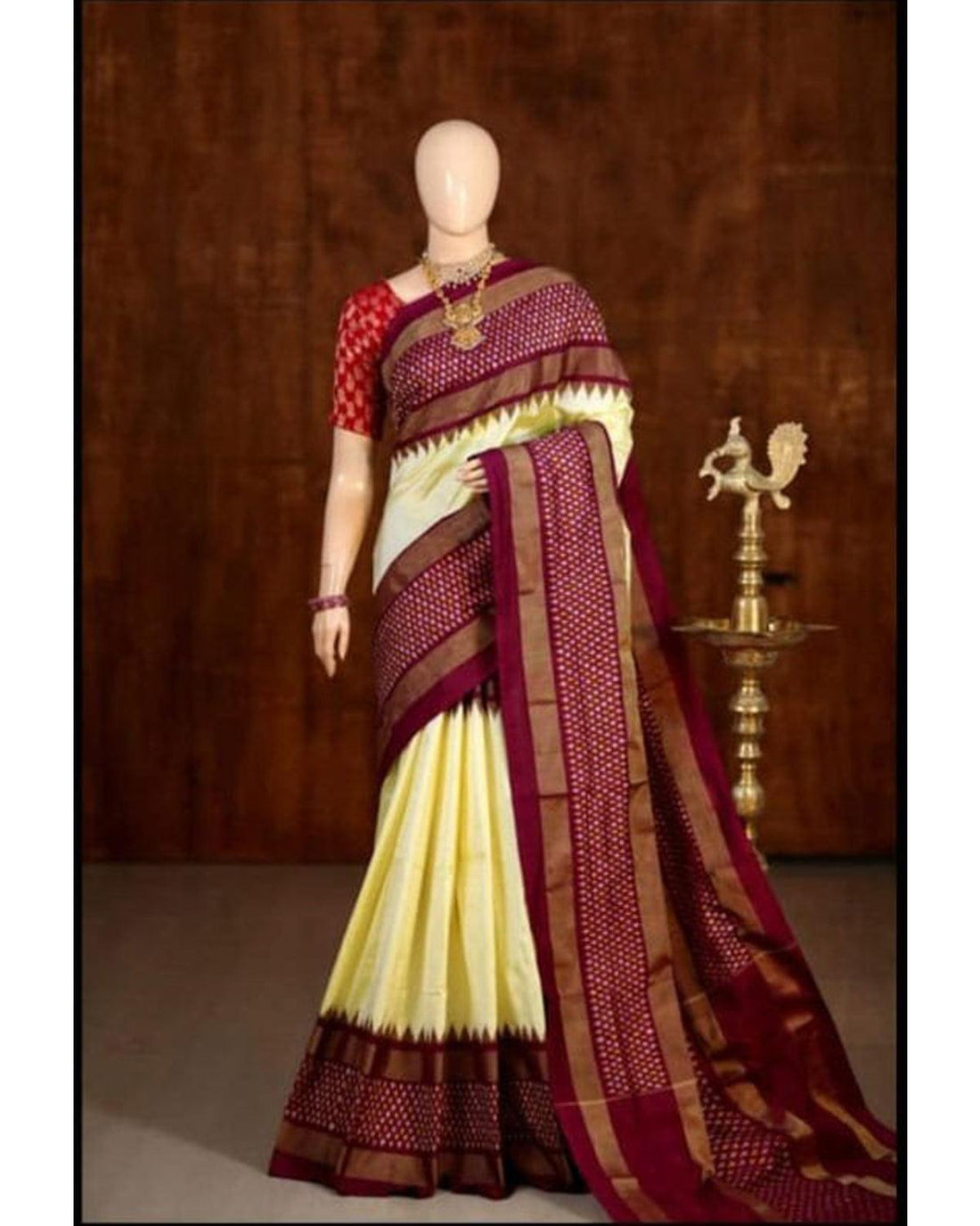 IKKAT CREAM WITH CHOCOLET COLOR SAREE - pochampallysarees.com