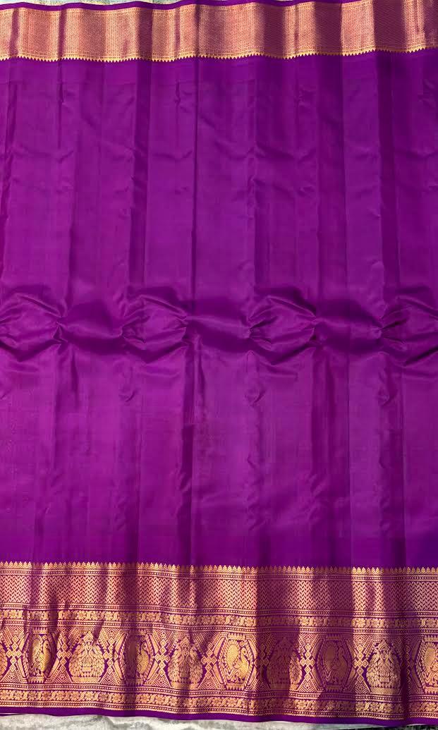 Pure Gadwal Silk Saree in Rama Green and Lavender with Pure Zari Border - pochampallysarees.com
