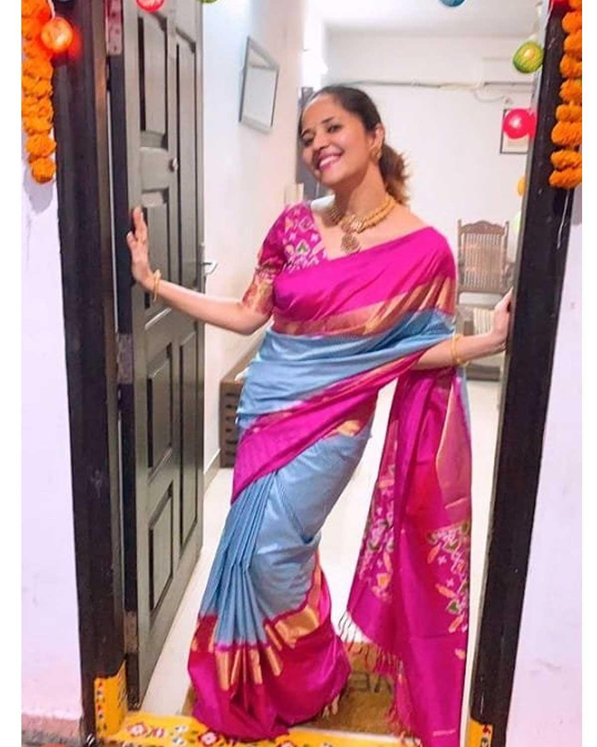 LATEST DESIGNER POCHAMPALLY IKAT PATTU ANANDA BLUE CHECKS SAREE