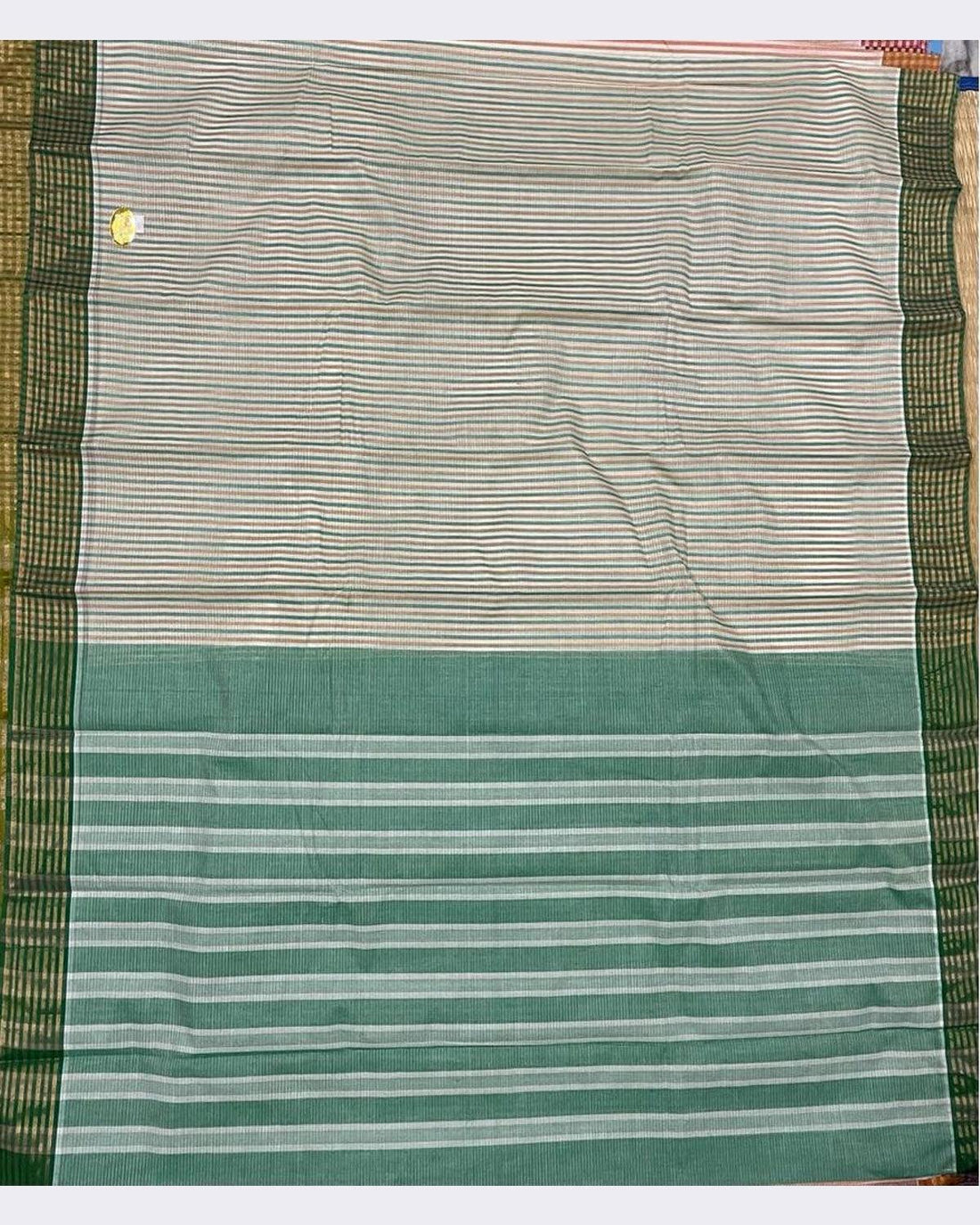 MANGALAGIRI COTTON CHECKS SAREE - pochampallysarees.com
