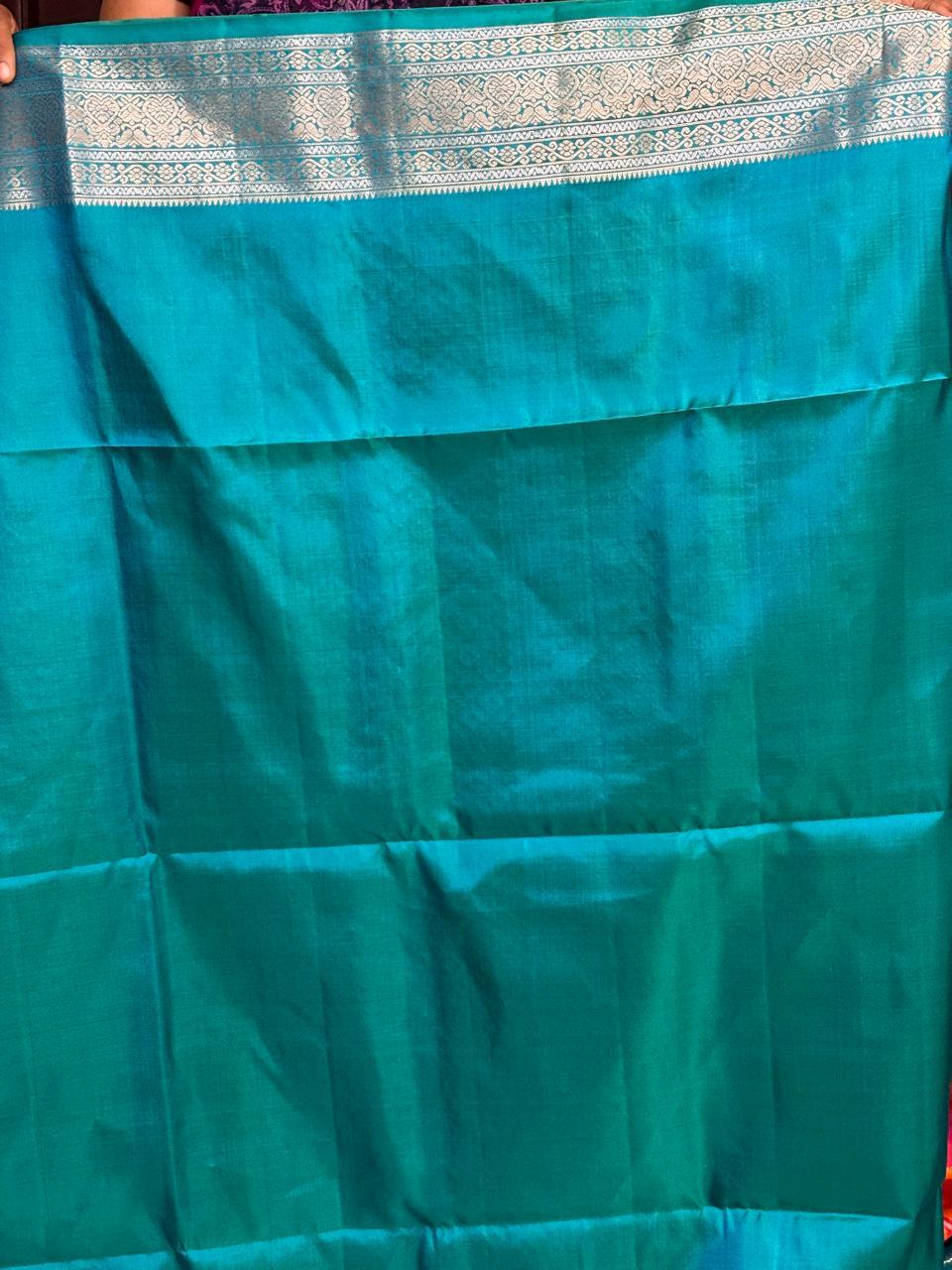 PURE SOFT SILK SAREE ORANGE AND BLUE WITH ALLOVER IKKAT DESIGN WEAVES IN BORDER AND PALLU KANCHI STYLE - pochampallysarees.com